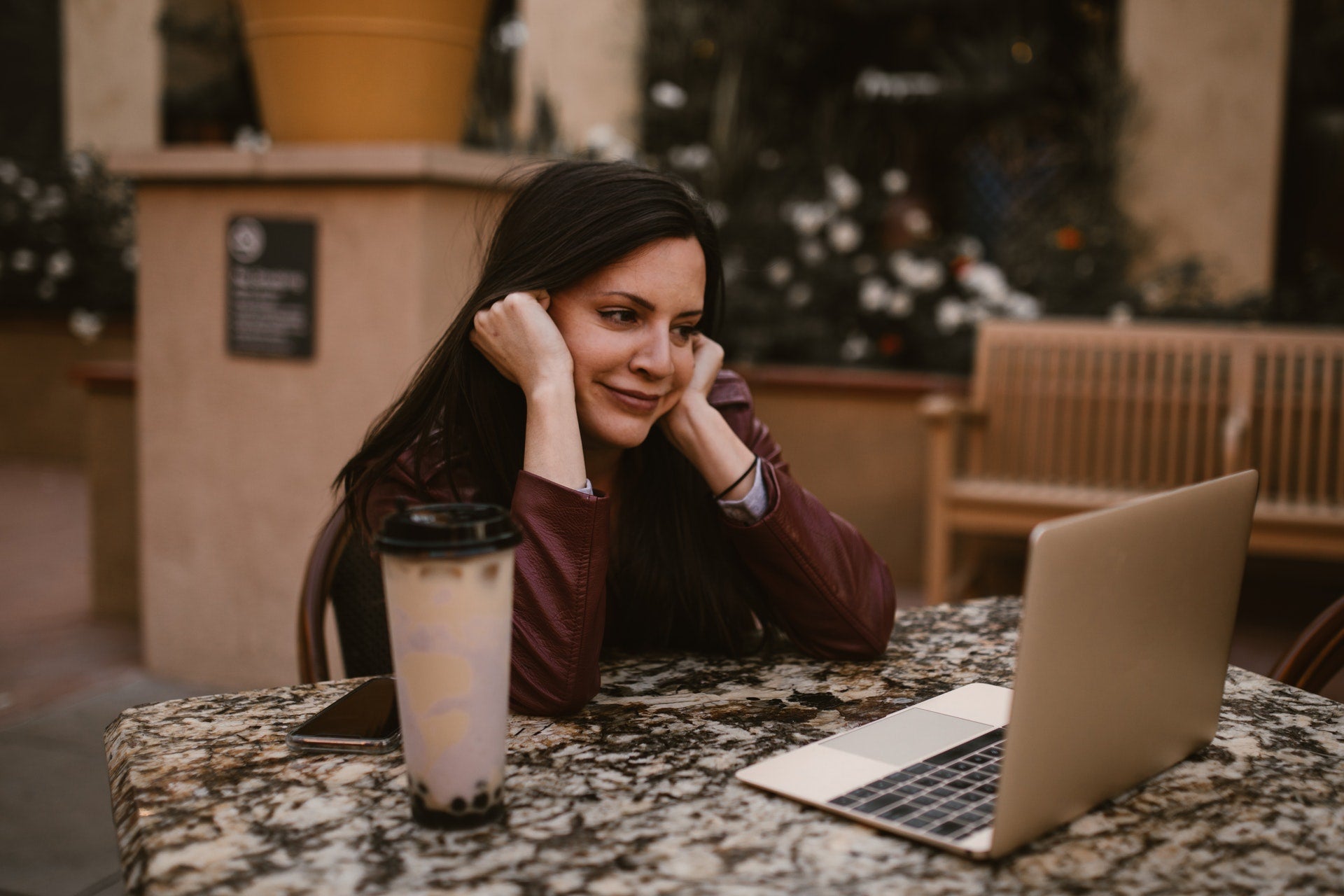 woman planning health goals on computer