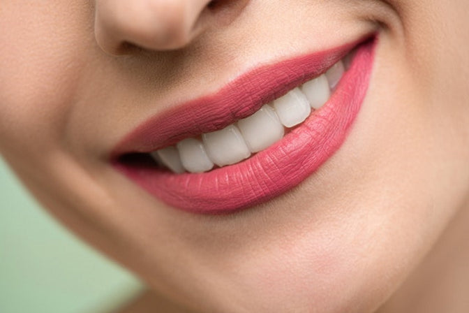 woman smiling with white teeth