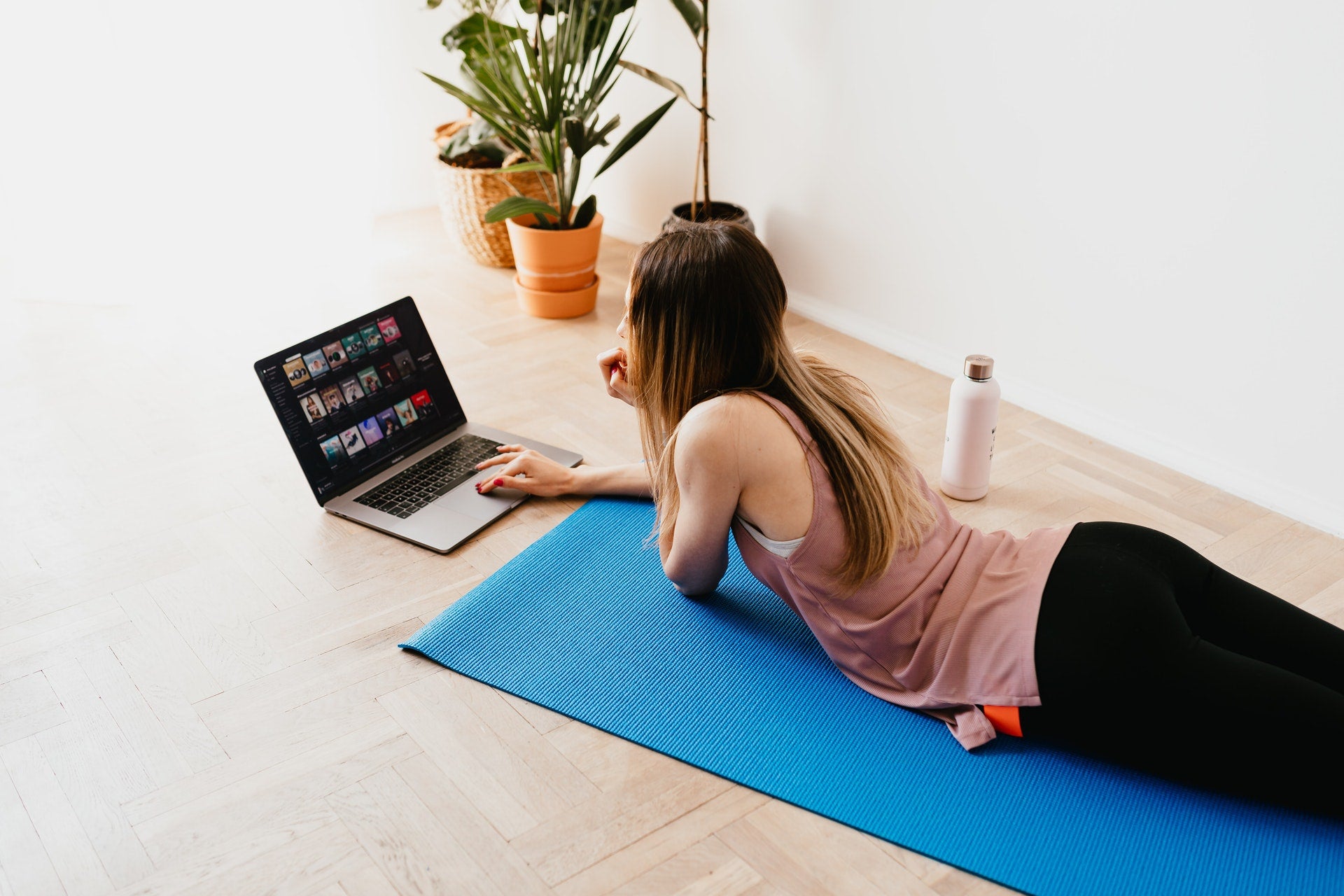 girl working out at home