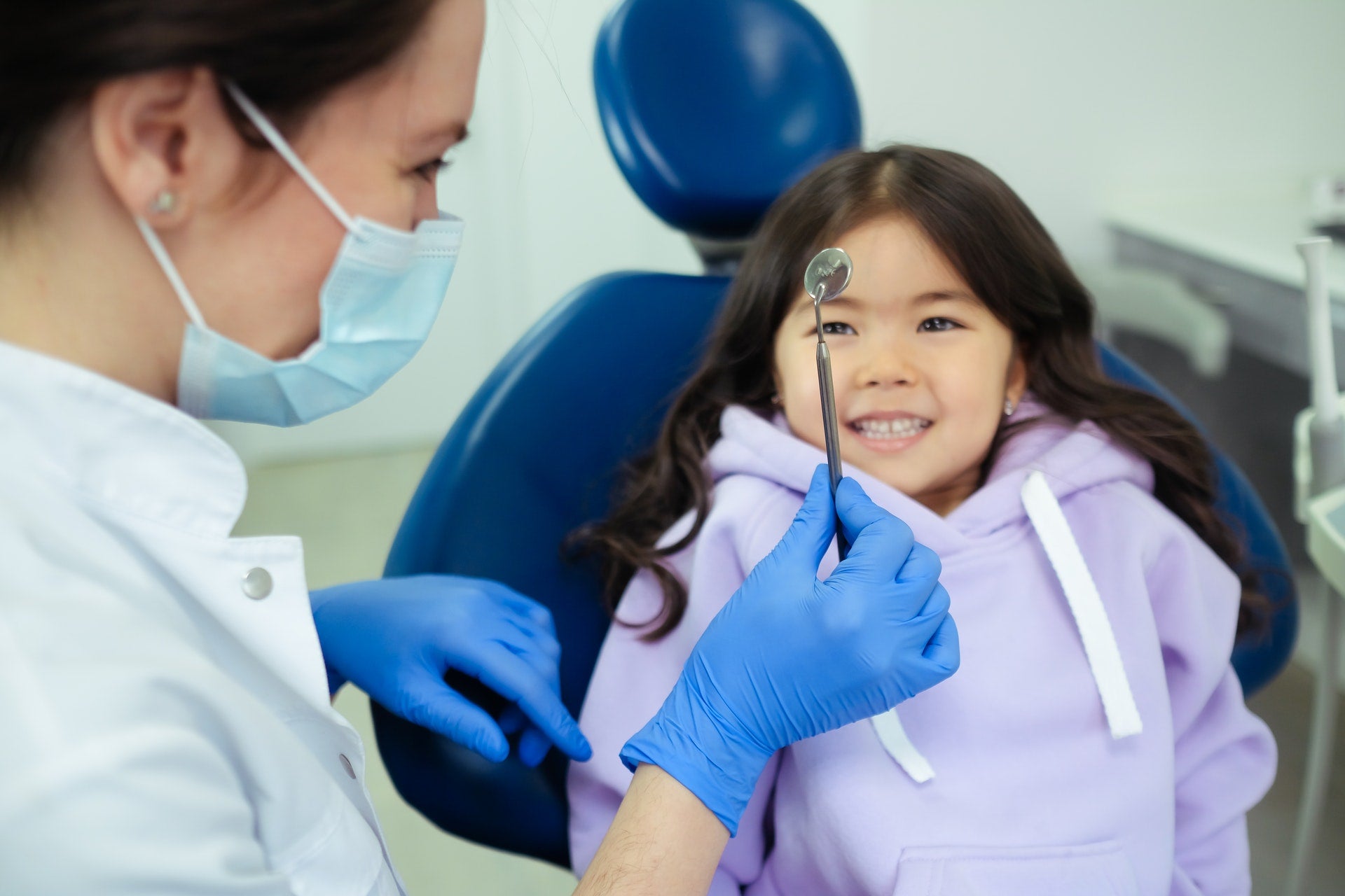 dentist with child patient