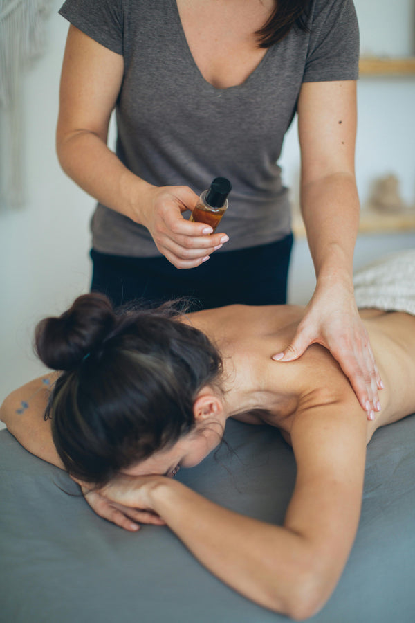 How to Use Pain Relief Oil: Foot, Back & Muscle Application Guide