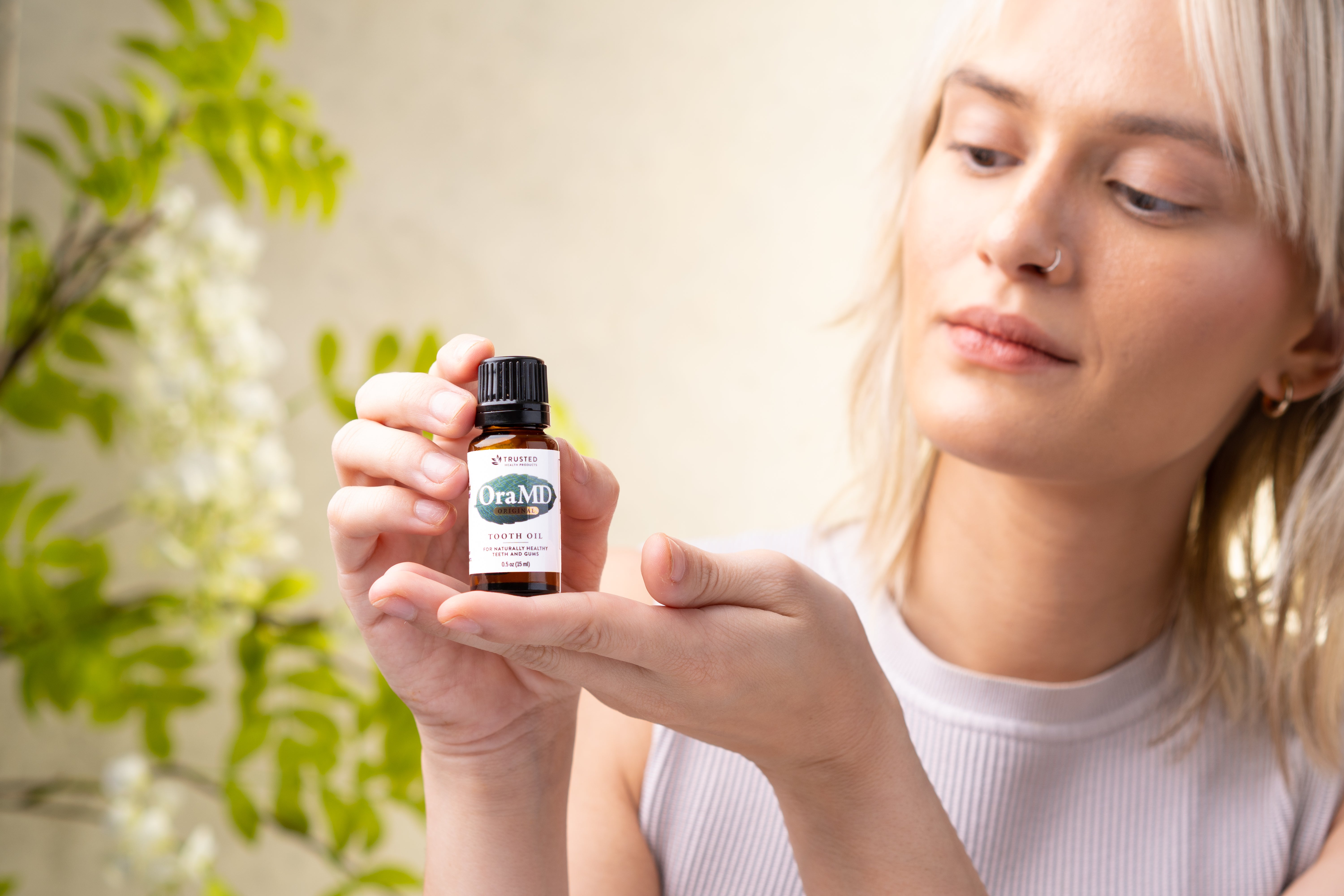 Dental Oil Tooth oil bottle